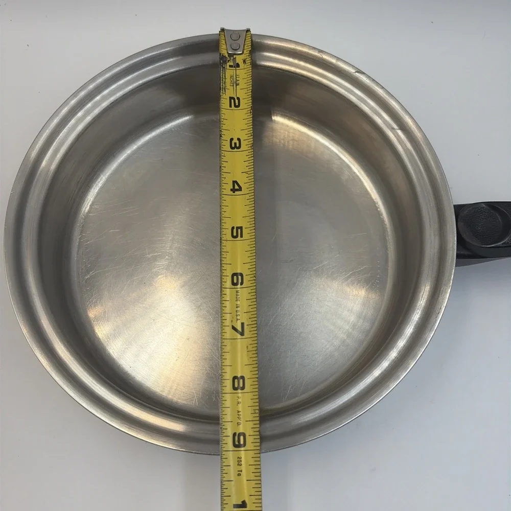 Ekco EHP 5-ply Alcore Aluminum Core Stainless Steel 9